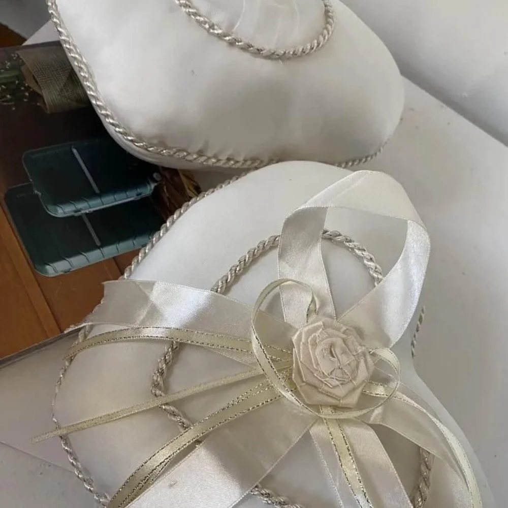 Heart Ring Pillow Wedding 2pcs like new white